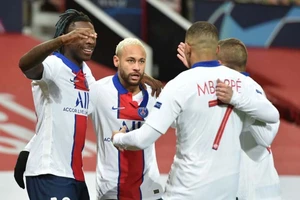 Neymar góp công lớn trong chiến thắng 3-1 của PSG trước MU. Ảnh: GETTY IMAGES