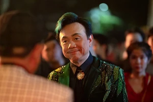 Vai diễn cuối cùng của nghệ sĩ Chí Tài là vào vai chính anh, nhân vật nghệ sĩ Chí Tài, trong phim Chuyện xóm tui. Ảnh: Đoàn làm phim cung cấp