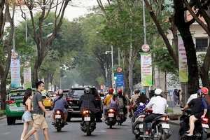 Làm 5 phố đi bộ: Mấu chốt là giao thông, bãi xe