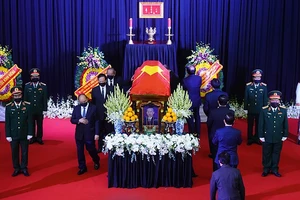 Hàng ngàn người thương tiếc ông Trương Vĩnh Trọng