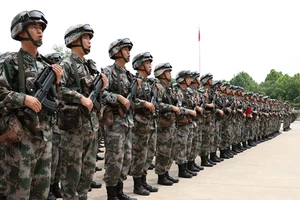 Gia tăng căng thẳng sau khi 3 nghị sĩ Mỹ thăm Đài Loan