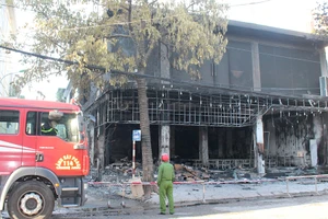 Đau lòng 6 người thiệt mạng trong đám cháy lúc rạng sáng