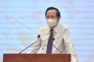 Chính phủ ra tiếp nghị quyết hỗ trợ người khó khăn do dịch