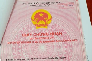 Công an cảnh báo chiêu lừa đảo nhà đất bằng việc tráo giấy hồng 
