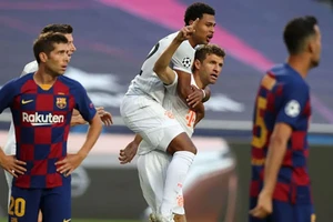 Ác mộng Barcelona, nghĩ về Bayern và Real