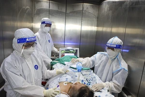 Thủ tướng: Quản lý nhóm nguy cơ cao, giảm ca tử vong