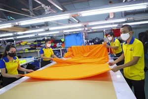 Sửa đổi các quy định chồng chéo để khơi thông nguồn lực