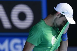 Rò rỉ thông tin Djokovic kiện ngược quần vợt Úc