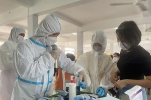 TP.HCM: Nỗ lực tuyển giáo viên, mở lớp bán trú đón học sinh