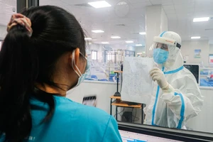 Hà Nội sẵn sàng ứng phó số ca tử vong tăng nhanh do COVID-19