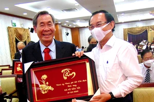 Thầy cô ngành y luôn là cánh chim không mỏi