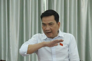 'Dự án úp úp mở mở, lợi ích nhóm sẽ xảy ra khiếu kiện'