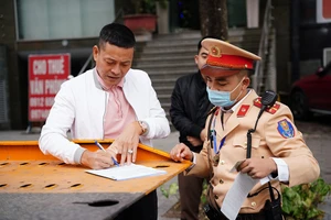 Xin ý kiến Bộ Chính trị việc tách Luật Giao thông đường bộ