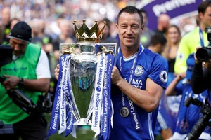 John Terry và tham vọng giữ cổ phần Chelsea
