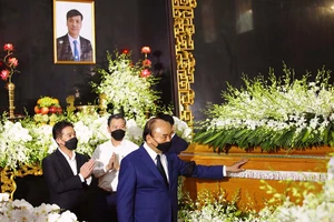 Phó Chủ tịch UBND TP.HCM Lê Hòa Bình ra đi, tiếc thương ở lại…