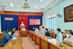 Chủ nhiệm UBKT 'soi nhà' chủ tịch huyện: Các bên nói gì?