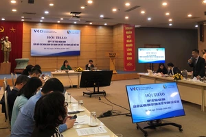 Khó phạt nặng hành vi bỏ cọc đất trúng đấu giá 