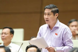 Quốc hội thảo luận kinh tế - xã hội: Bất động sản vẫn gây… bất an 