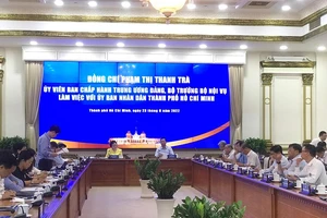 TP.HCM cần tháo gỡ khó khăn về chính quyền đô thị 