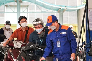 Tranh cãi về việc bỏ Quỹ bình ổn giá xăng dầu 