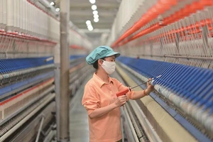 Gặp rủi ro vì nhập nhiều nguyên liệu từ Trung Quốc 