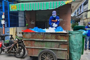 TP.HCM kiểm soát vệ sinh tại 908 điểm hẹn tập trung rác 