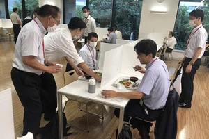 Khi Văn phòng Nội các Nhật dùng cơm chiên gạo Việt 