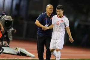 Quang Hải đi cũng dở, ở không xong 