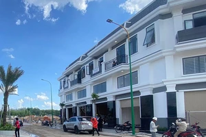 Nhà đầu tư phía Bắc đổ vào Nam mua đất 