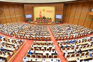 Để kẹt xe, ngập úng khắp nơi… ai chịu trách nhiệm? 