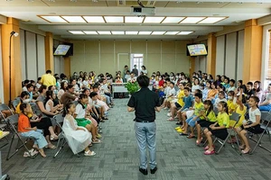 Khi người lớn cũng “hồn nhiên” về xâm hại trẻ em 