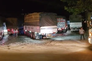 Tài xế 'rút ruột' cà phê của chủ hàng - Bài 1: Vào quán cơm ông Thoại 'làm hàng mẫu'