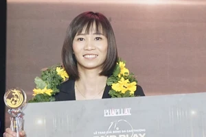 Tân đội trưởng Thùy Trang suýt đá giải Bồ Đào Nha 