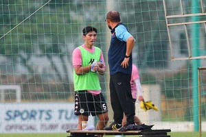 Ngày trở lại Việt Nam của ông Park không còn bao xa! 