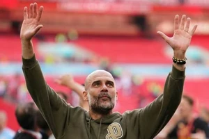 Pep Guardiola: HLV vĩ đại trước ngưỡng cửa lớn 