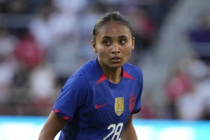 Đội tuyển Mỹ dự World Cup có cầu thủ gốc Philippines, Campuchia… 