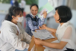 Phụ huynh và học sinh đau đầu khi chọn tổ hợp môn lớp 10 