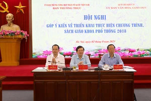 Sách giáo khoa phổ thông: Sách hay thầy quan trọng? 