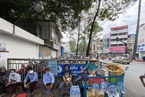 Sở GTVT TP.HCM lên tiếng về thu phí lòng đường, hè phố 