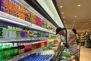  Lo phí tái chế cao, đẩy giá cả tiêu dùng 