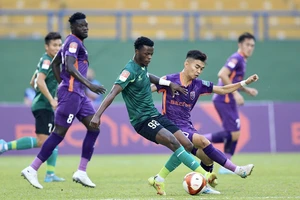 Tình và lý cho vé rớt hạng V-League 