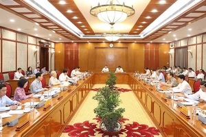 Rèn luyện cán bộ vì dân ngay từ cơ sở 