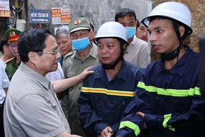 Cháy chung cư mini làm 56 người chết ở Hà Nội: Nỗi đau tột cùng