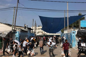 Dân Gaza khốn khổ vì vừa thiếu ăn vừa chịu cảnh mất vệ sinh 