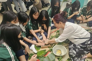 Tết ai cũng nghỉ, có nên giao bài tập cho học sinh?