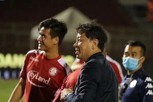 Bài toán nan giải cho cựu HLV TP.HCM Chung Hae-seong