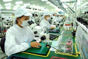 Giải mã các kỳ tích phát triển kinh tế Việt Nam