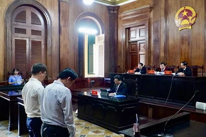 ​Đảm bảo sự bình đẳng giữa bên buộc tội và gỡ tội