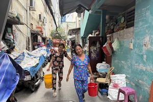 Từ những mảnh ký ức rời rạc đến tấm căn cước