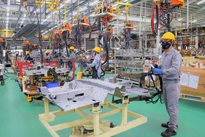 Thể chế, công nghệ mở lối tăng trưởng hai chữ số